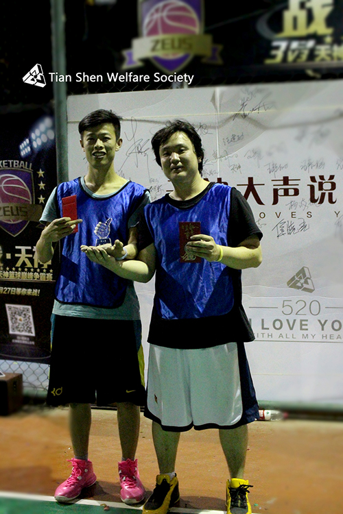 对阵勇士天神下凡狂砍50分